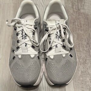 On cloud eclipse oncloud running sneakers